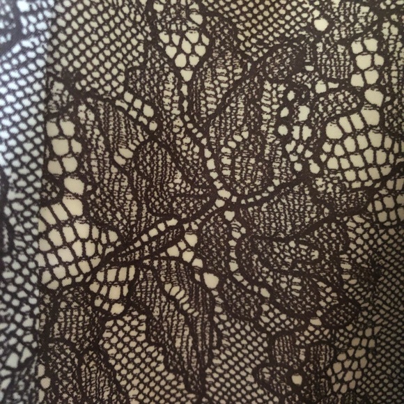 Cream button belted coat floral lined - Picture 2 of 6